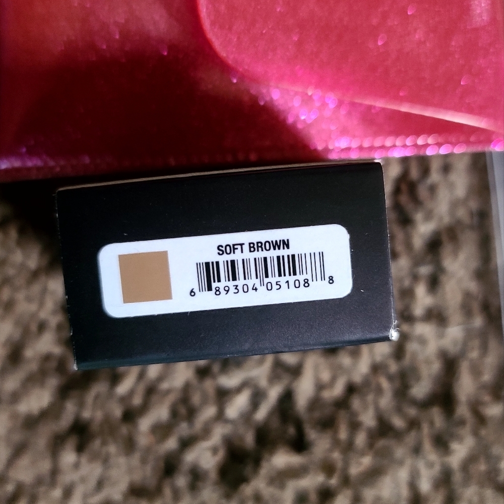 HOST PICK 🎉Clinique Anastasia Avon eye bundle Mascara &Pomade w/brush &bag NEW - Picture 8 of 10